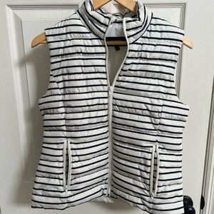 Colebrook Cream/Navy Stripe Puffy Vest Size M Women, zipper pocket